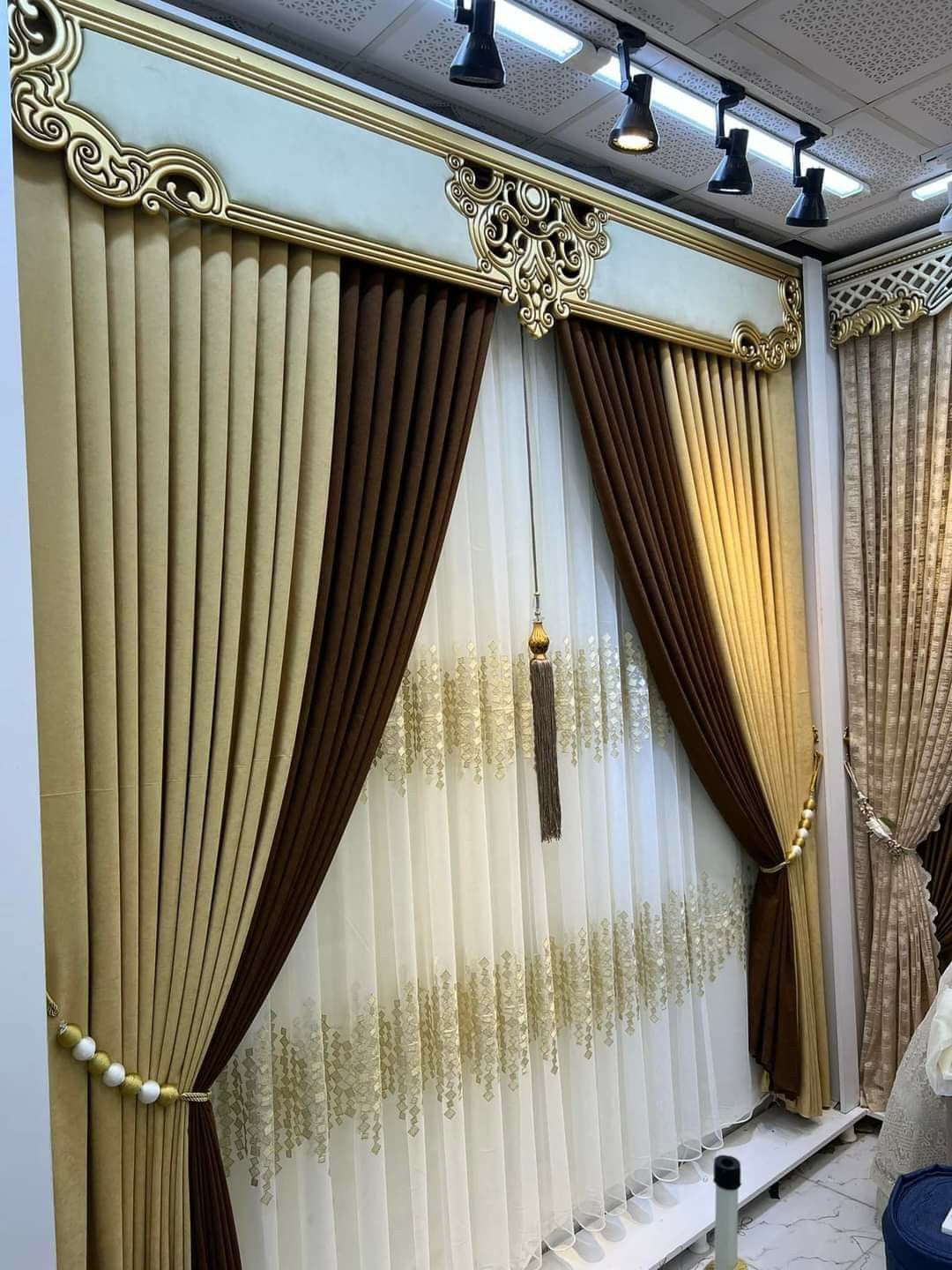 Emerald Damask